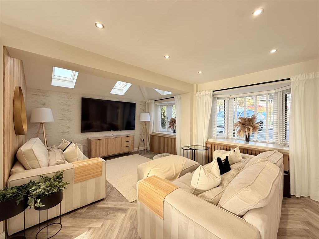 Property photo 3 of 19 Img_4192.Jpeg