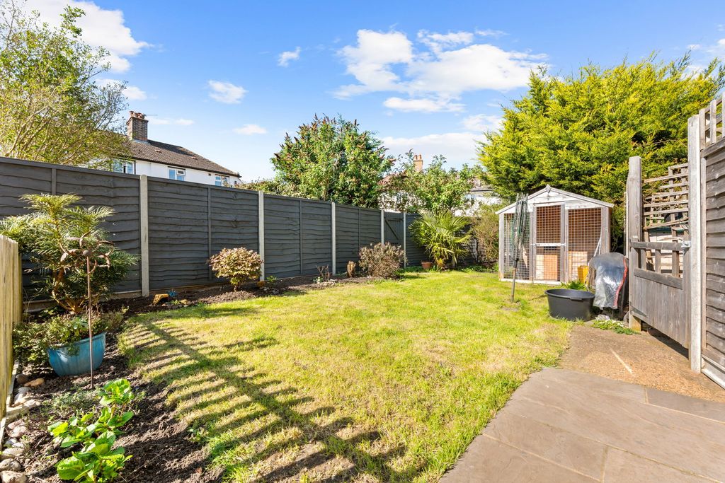 Property photo 2 of 21