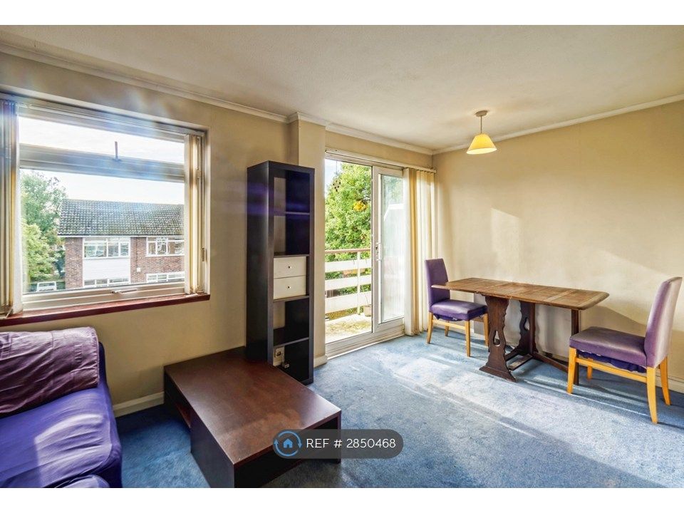 Property photo 3 of 18