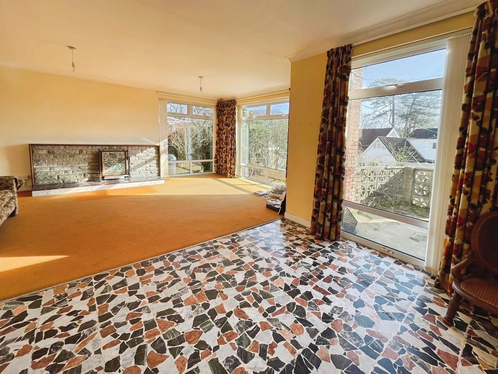 Property photo 2 of 22