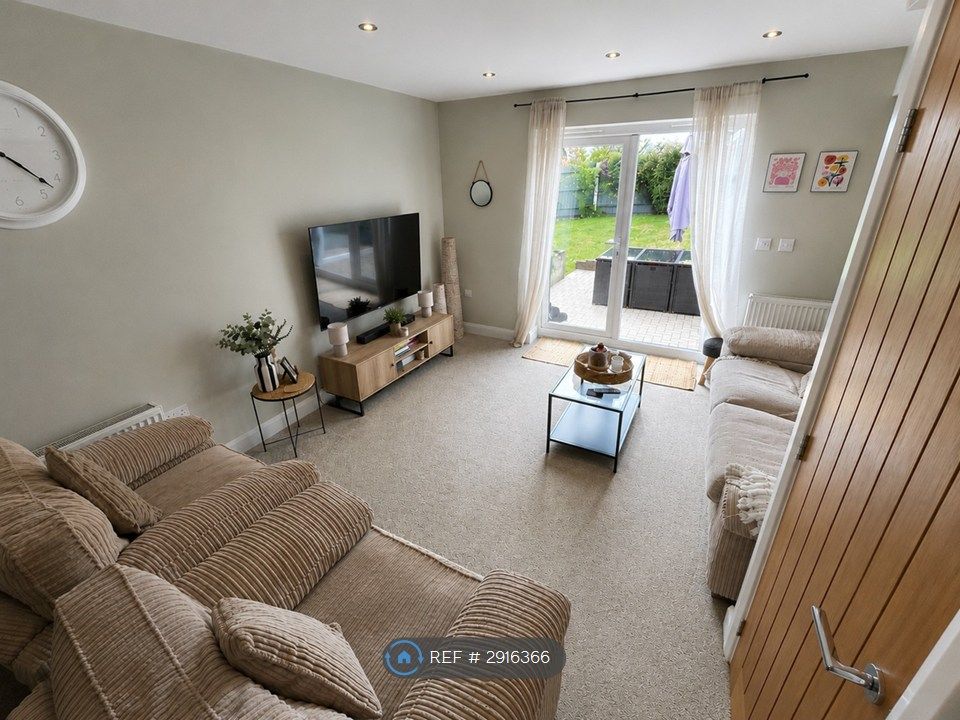 Property photo 2 of 13 Living Room