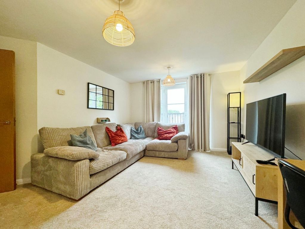 Property photo 3 of 13 Picture No. 10