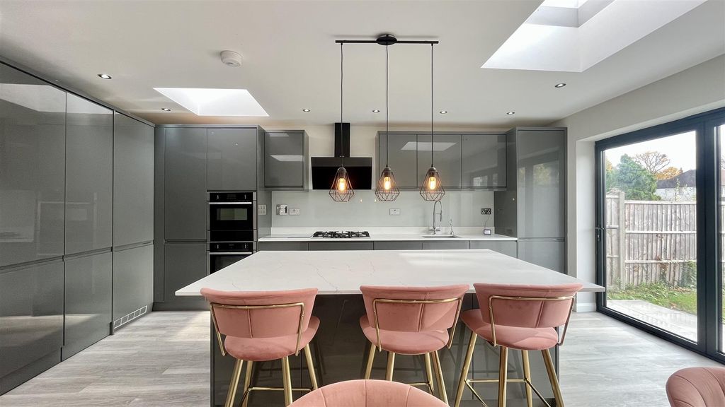 Property photo 2 of 22 Img_E6033.Jpg