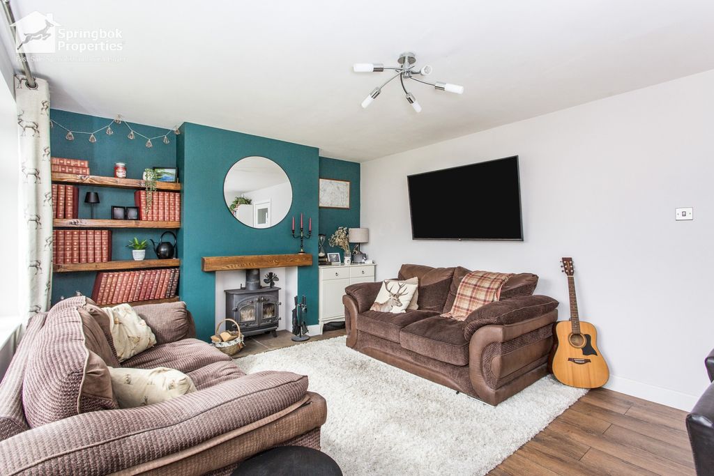 Property photo 3 of 18 Image 7