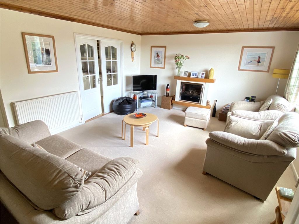 Property photo 3 of 13 Picture No. 27