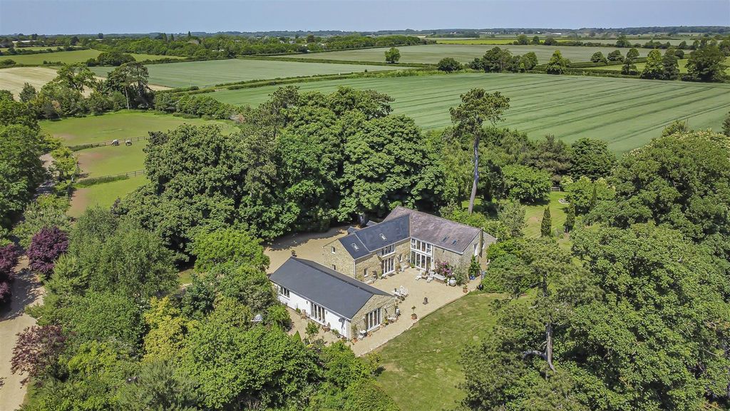 Property photo 1 of 33 42_16814.Jpg