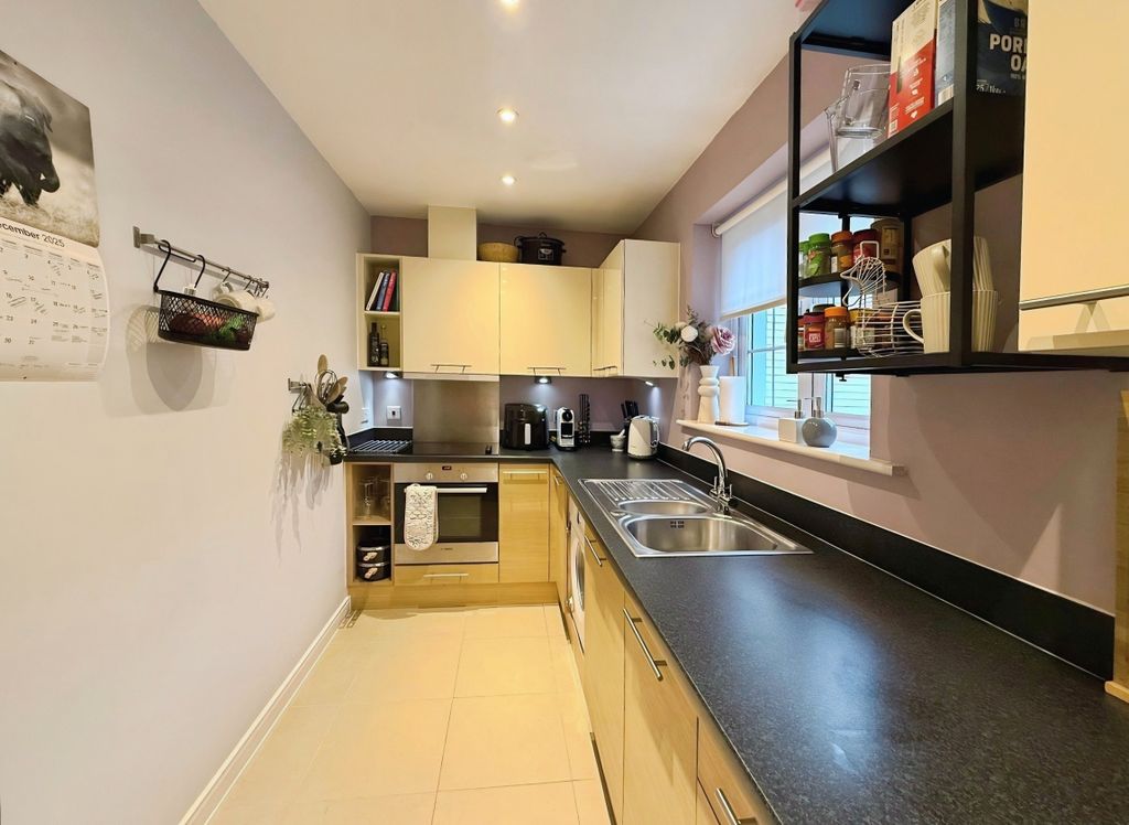 Property photo 3 of 16 76771952-Img_2296