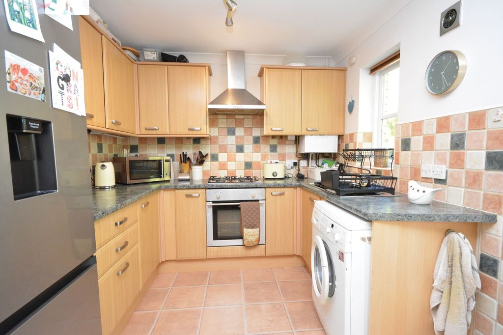 Property photo 3 of 16