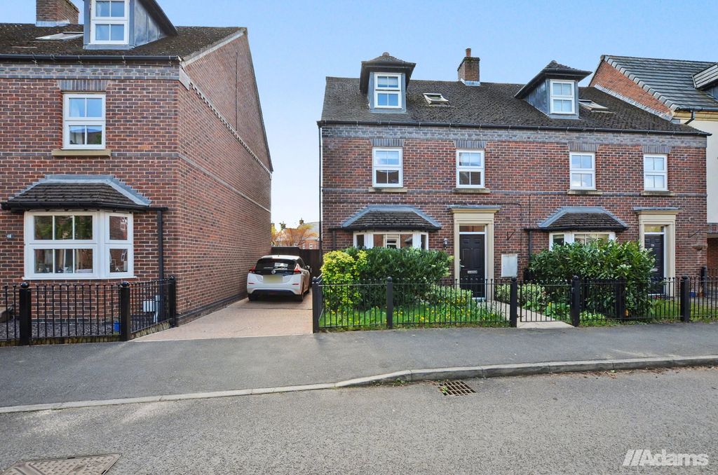 Property photo 1 of 35