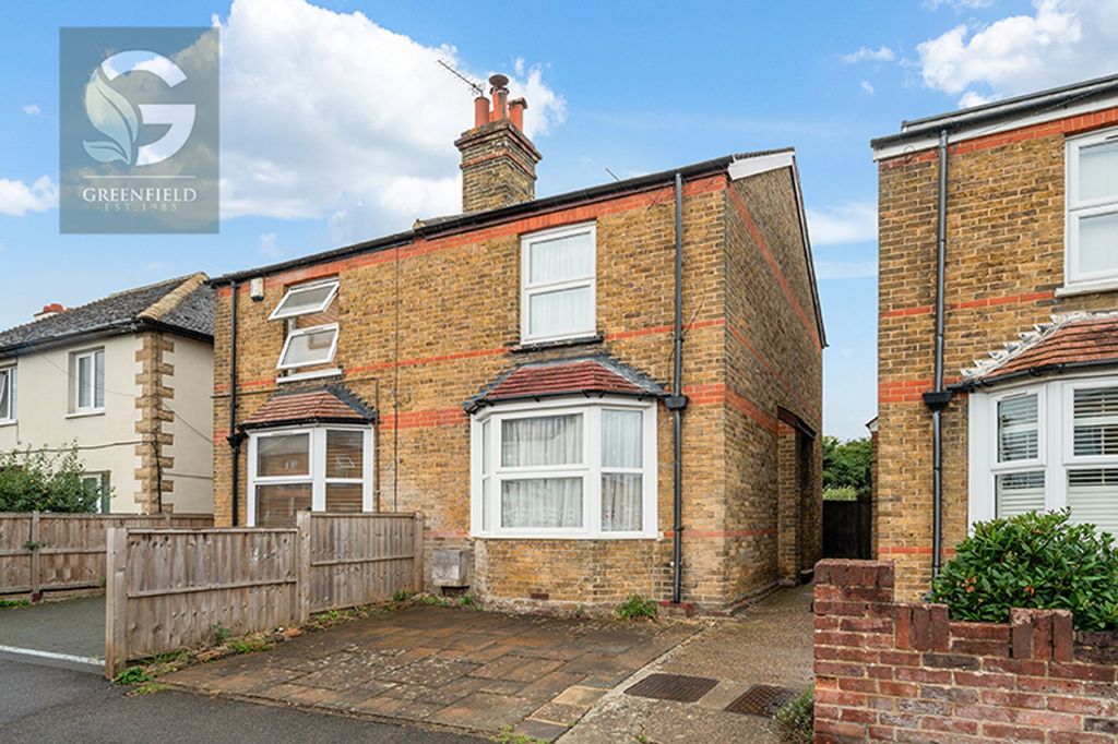 Property photo 1 of 15 Upper Court Road, Epsom, Surrey, Kt19 8Re