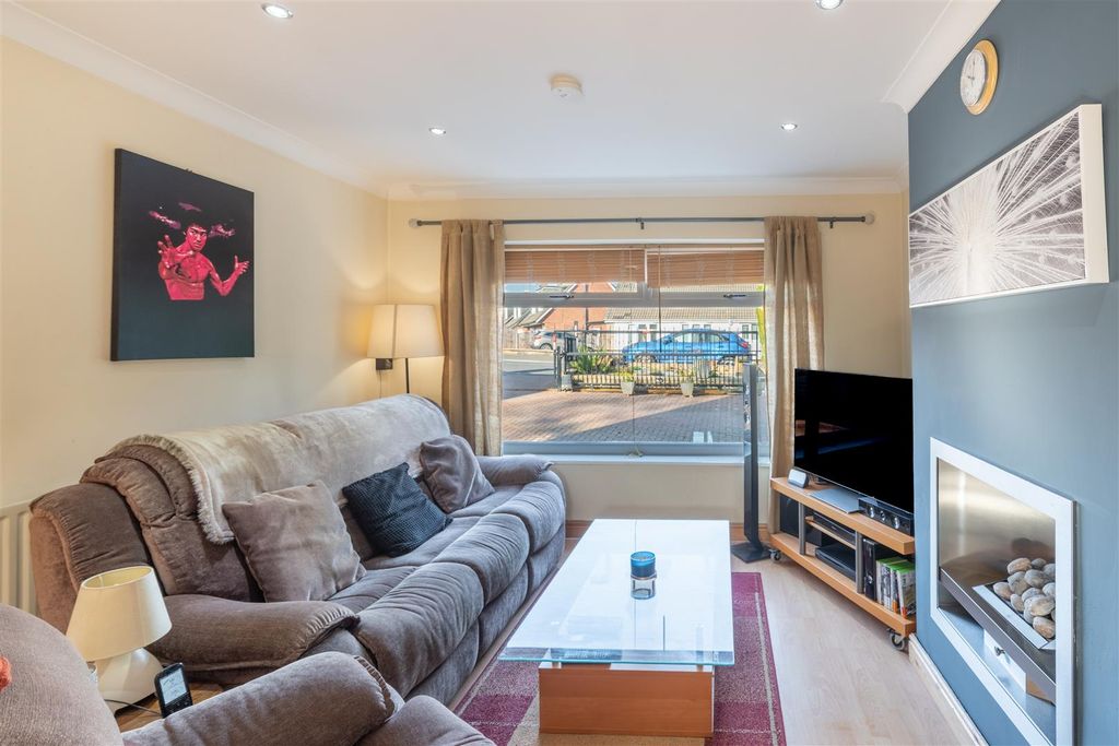 Property photo 3 of 11 _A7R7374-Hdr.Jpg