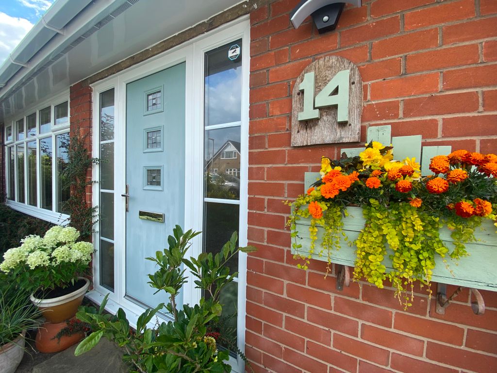 Property photo 2 of 28