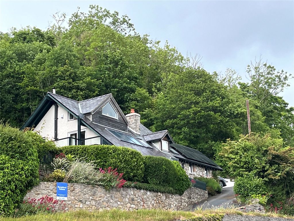 Property photo 1 of 40 Picture No. 44