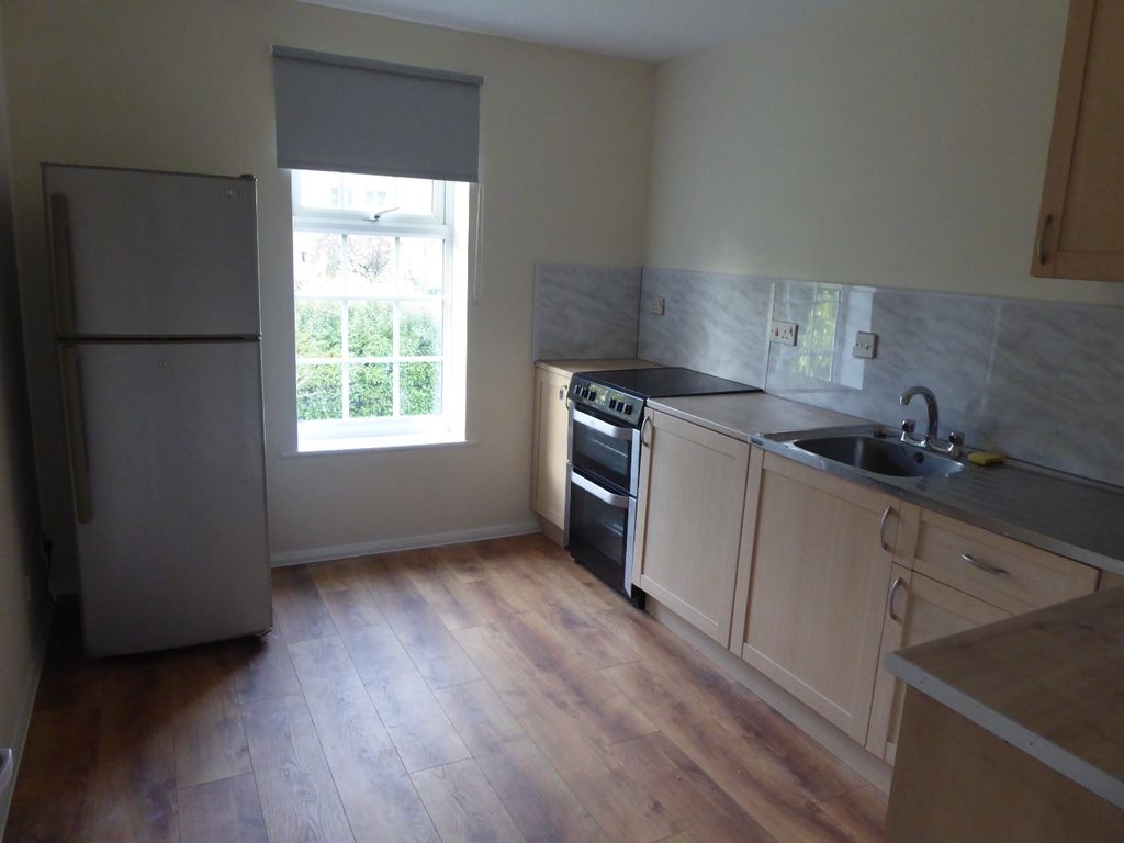 Property photo 3 of 8 4900052