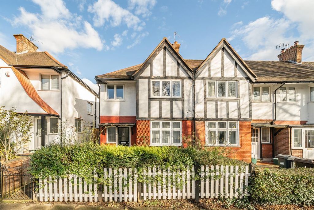 Property photo 1 of 8