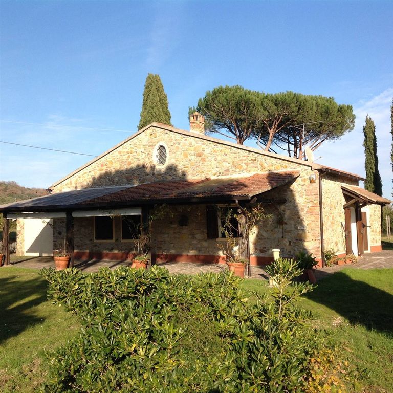 Property photo 2 of 30