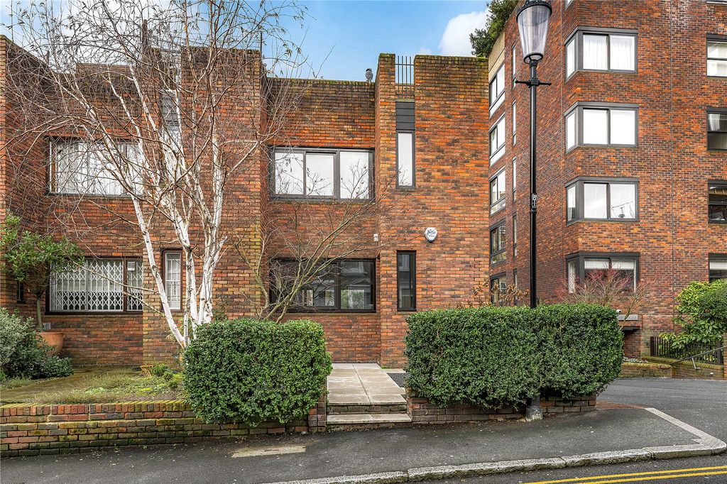 Property photo 2 of 12 Exterior