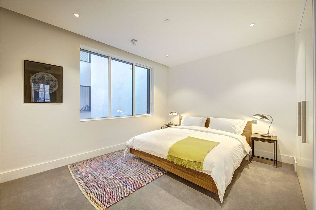 Property photo 3 of 11 Princes House