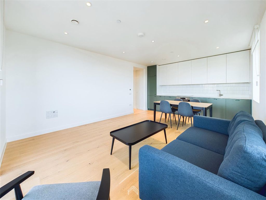 Property photo 3 of 14 2.Jpg