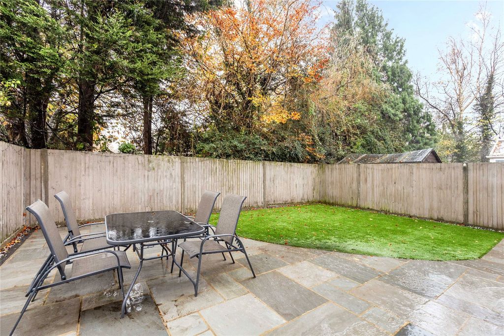 Property photo 1 of 17 Picture No. 23