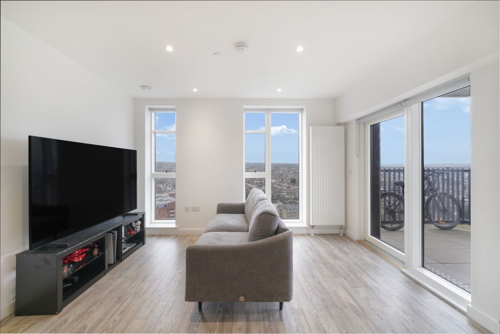 Property photo 3 of 15 Gallery