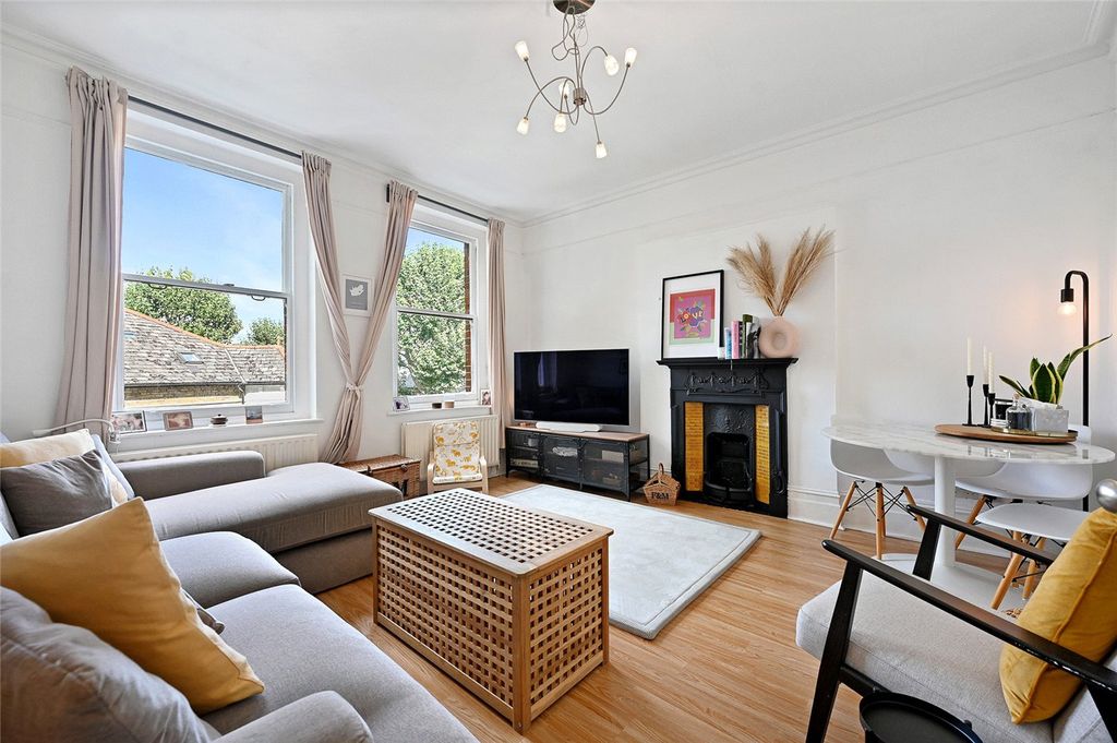 Property photo 1 of 10 Picture No. 04
