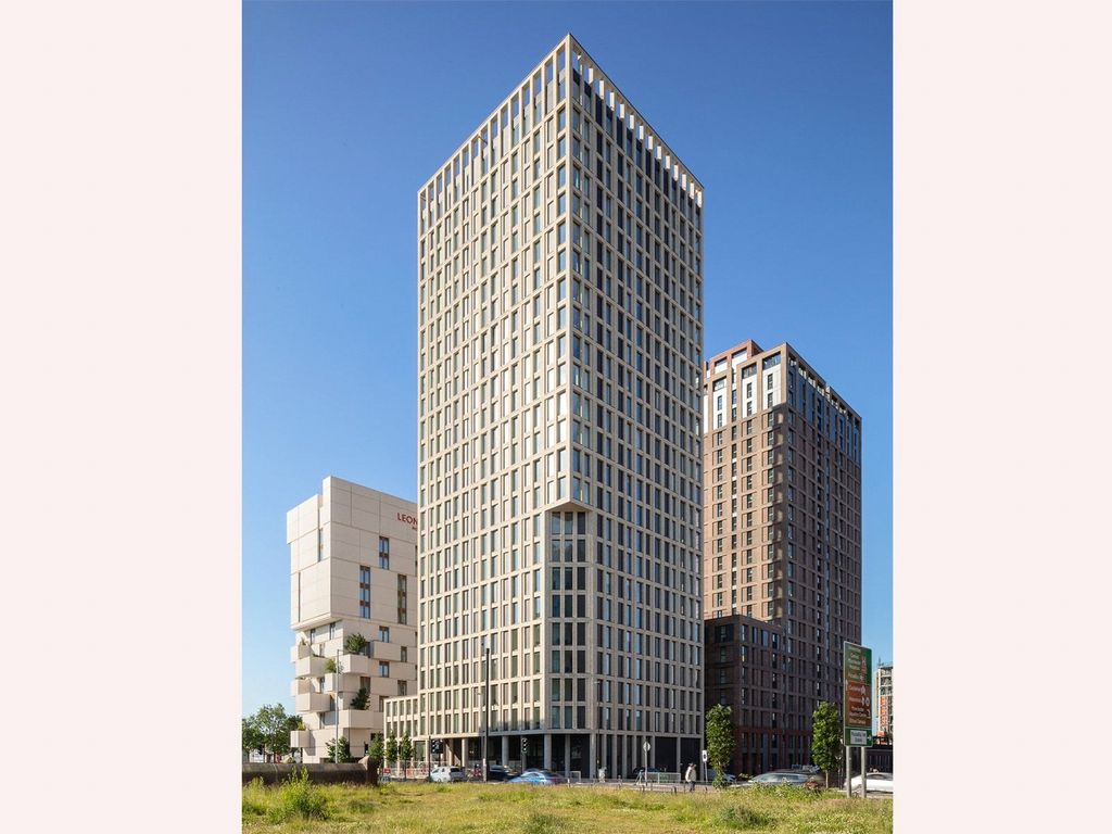 Property photo 1 of 17 Victoria House