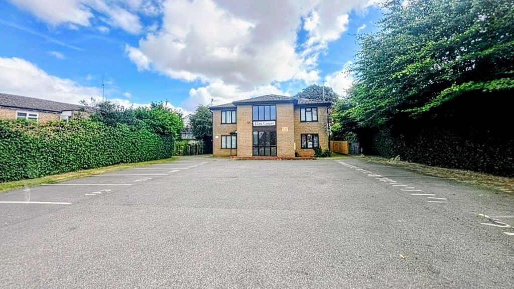 Property photo 1 of 9