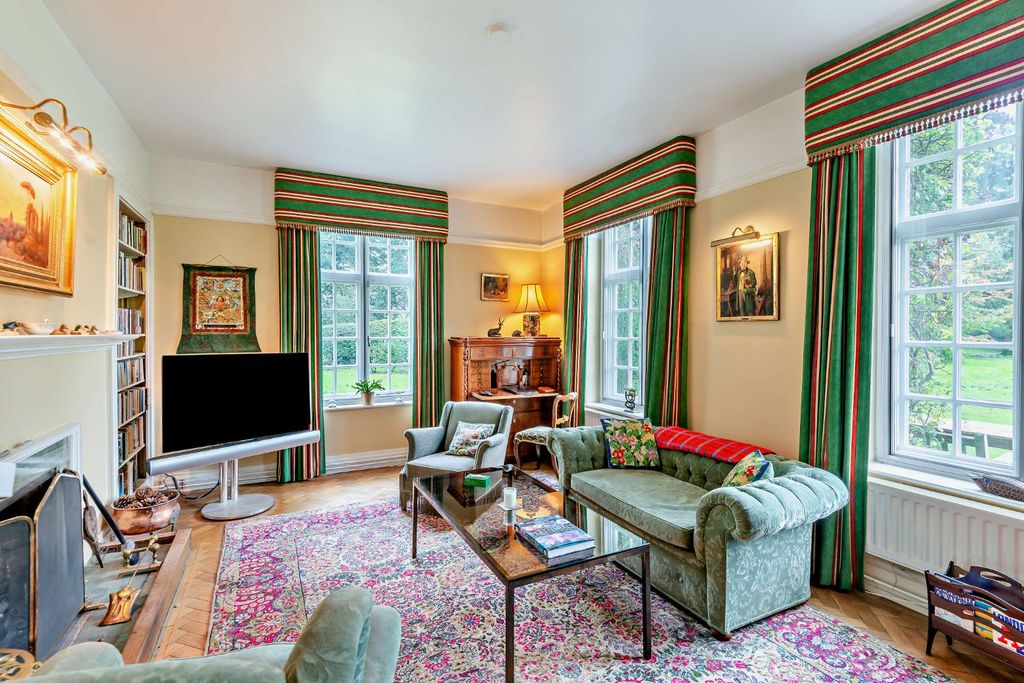 Property photo 2 of 12 Picture No. 10