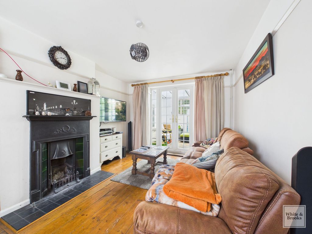 Property photo 2 of 15 Living Room