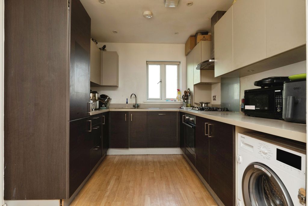 Property photo 2 of 19 Pbox-Img.Jpg