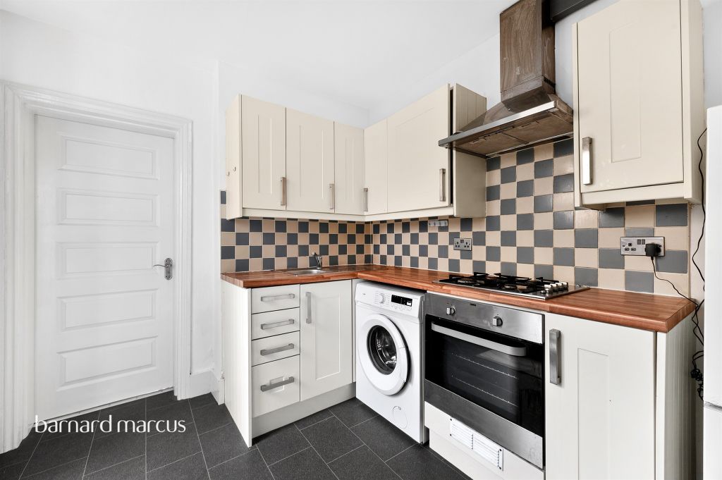 Property photo 2 of 20