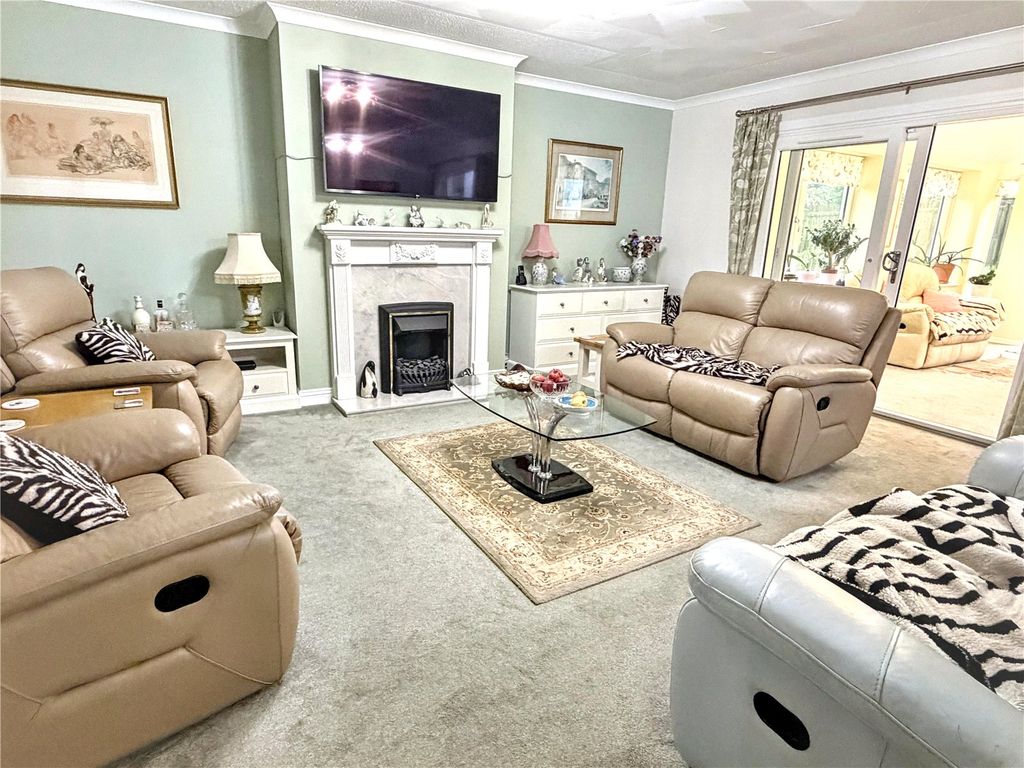 Property photo 3 of 35 Picture No. 04