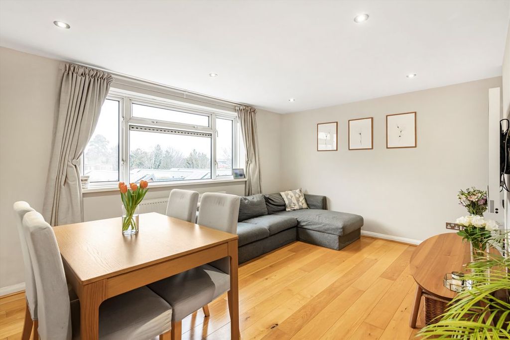 Property photo 2 of 5