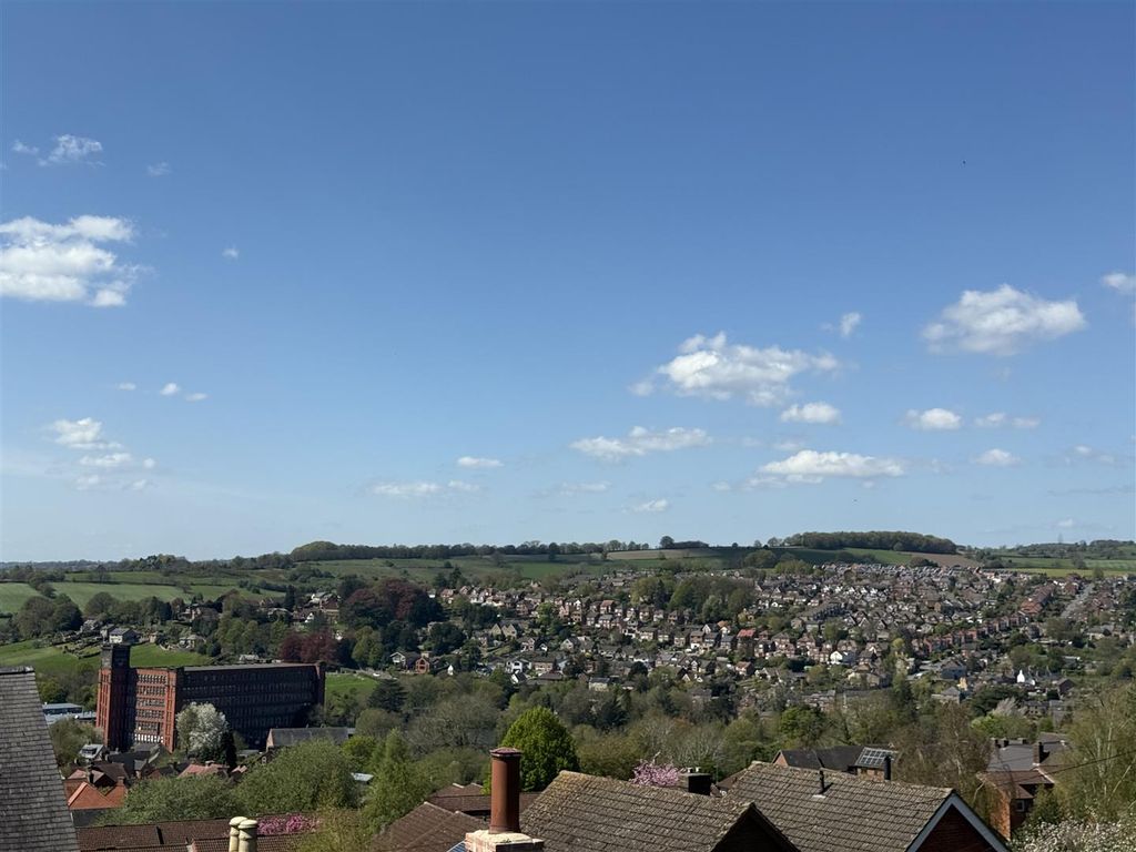 Property photo 2 of 11 Chesterfield Road 1.Jpg