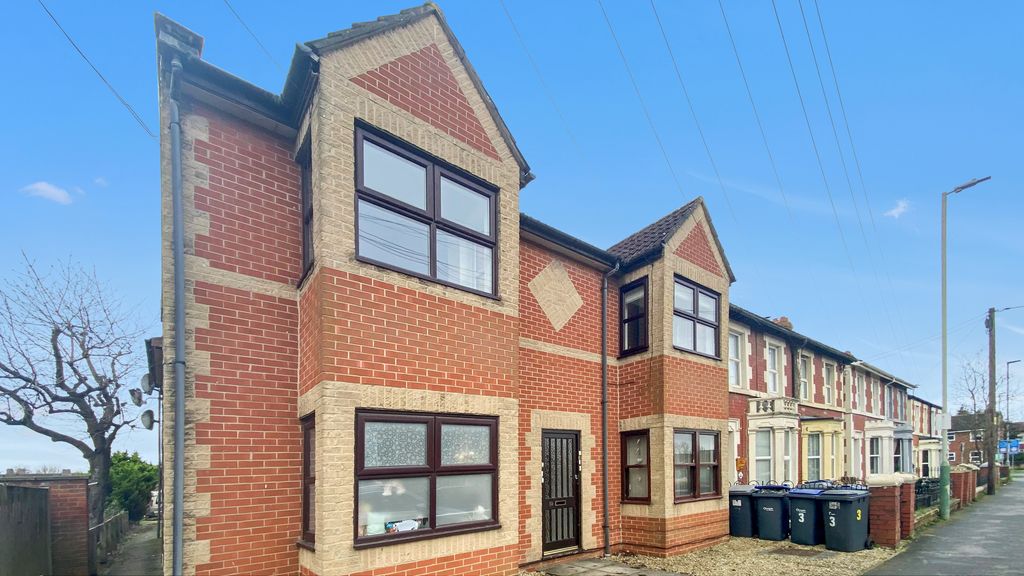 Property photo 1 of 10 Front Elevation