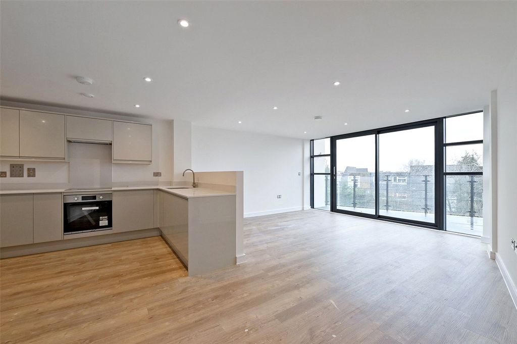 Property photo 1 of 11 Reception Room