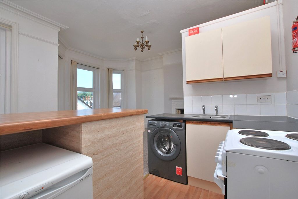 Property photo 3 of 5 Picture No. 14