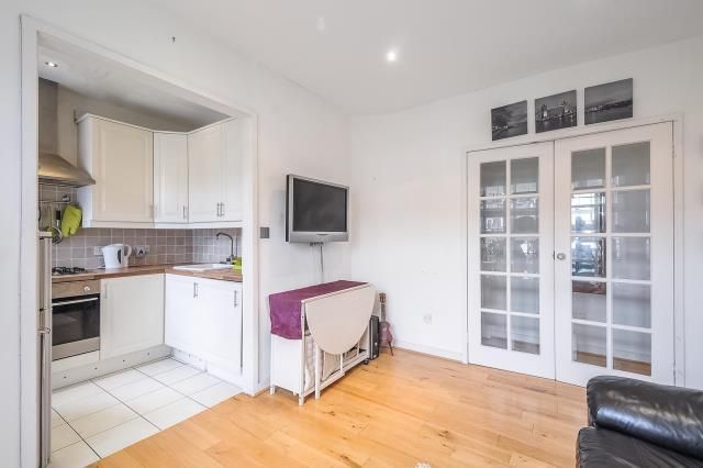 Property photo 1 of 10 Internal View