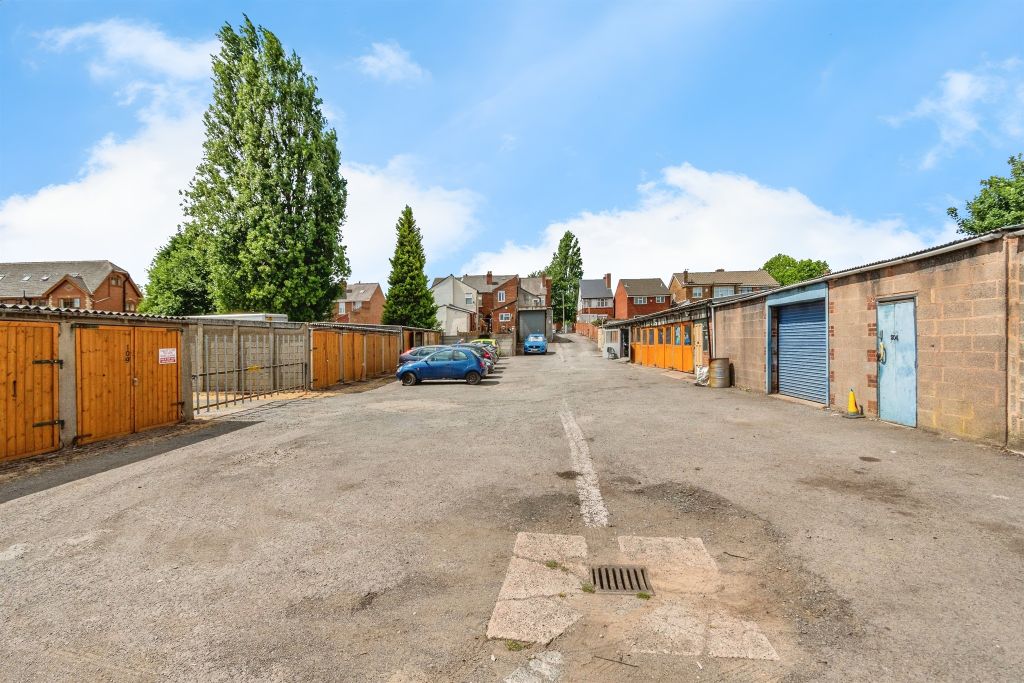 Property photo 3 of 18