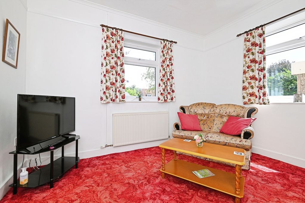 Property photo 2 of 16 Photo