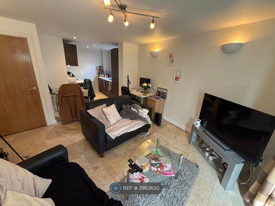 Property photo 3 of 8