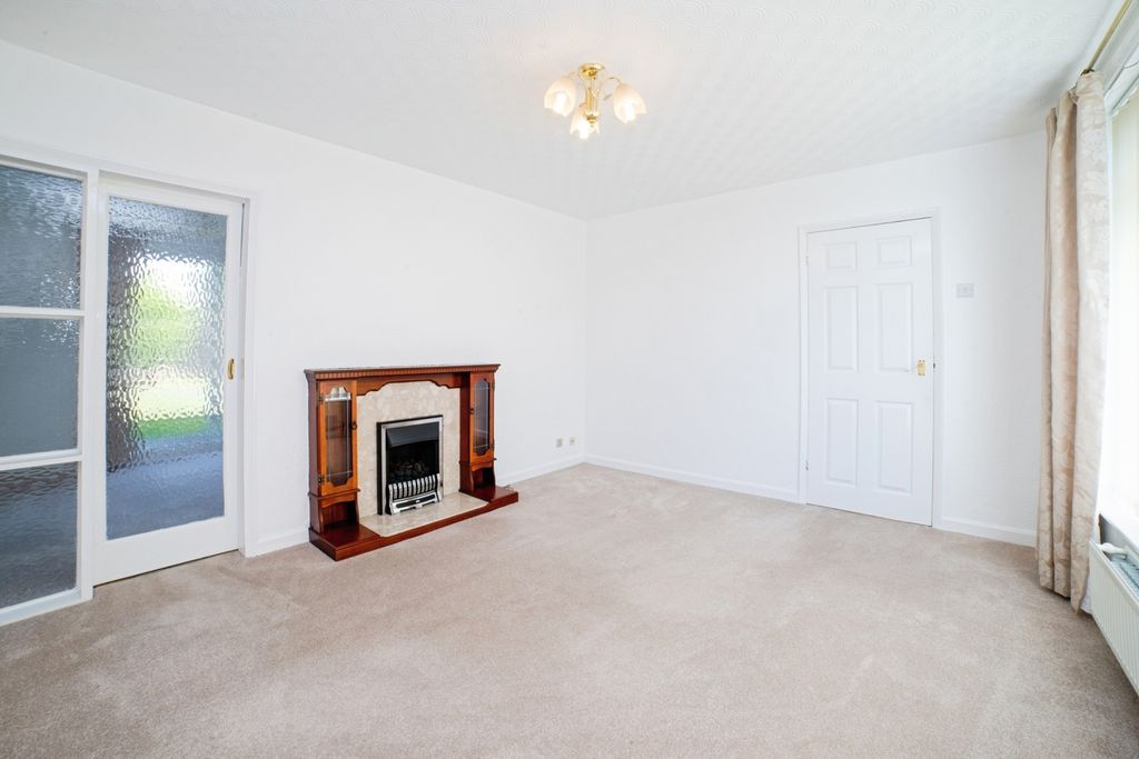 Property photo 2 of 18 Photo