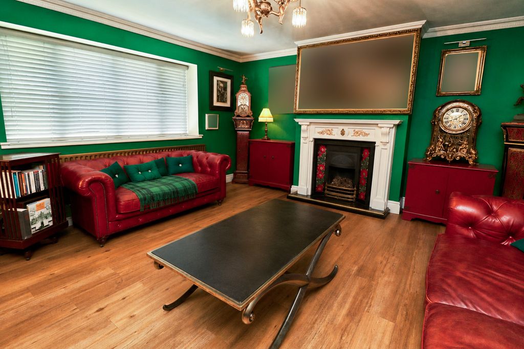Property photo 2 of 24