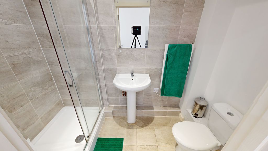 Property photo 3 of 5 Washroom
