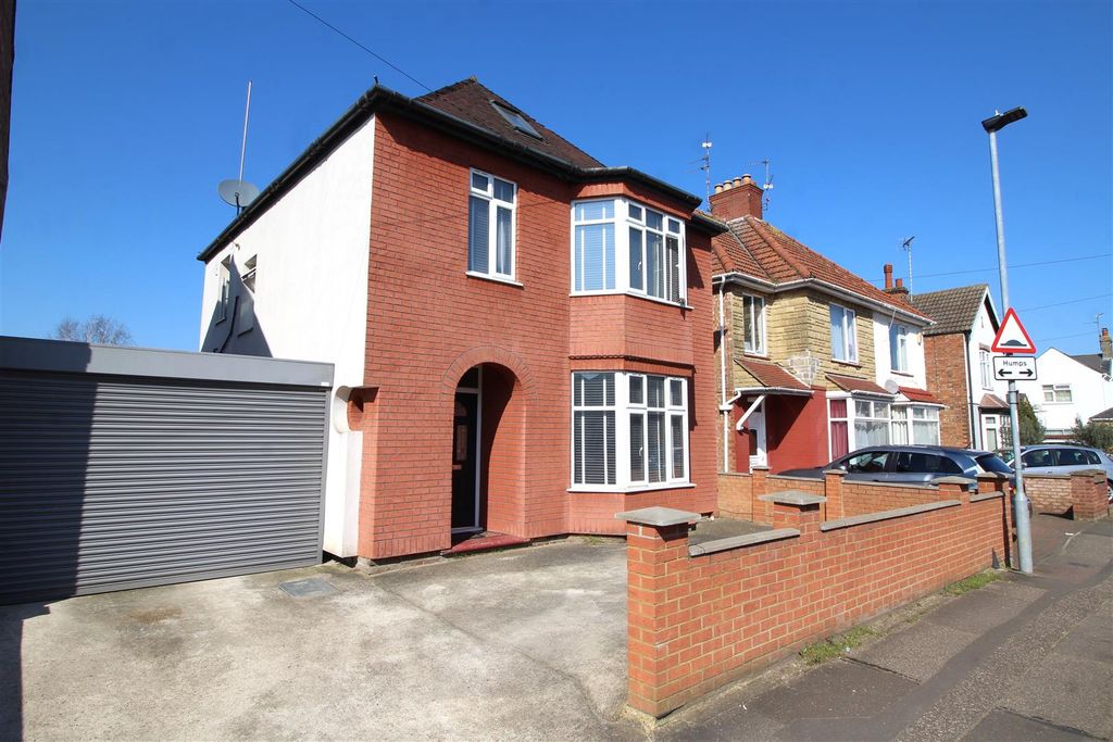 Property photo 1 of 16 Front .Jpg