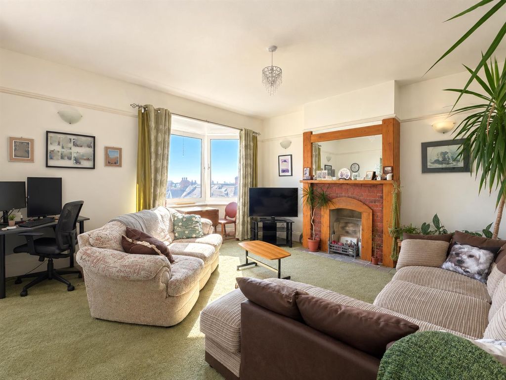 Property photo 2 of 10 2.Png