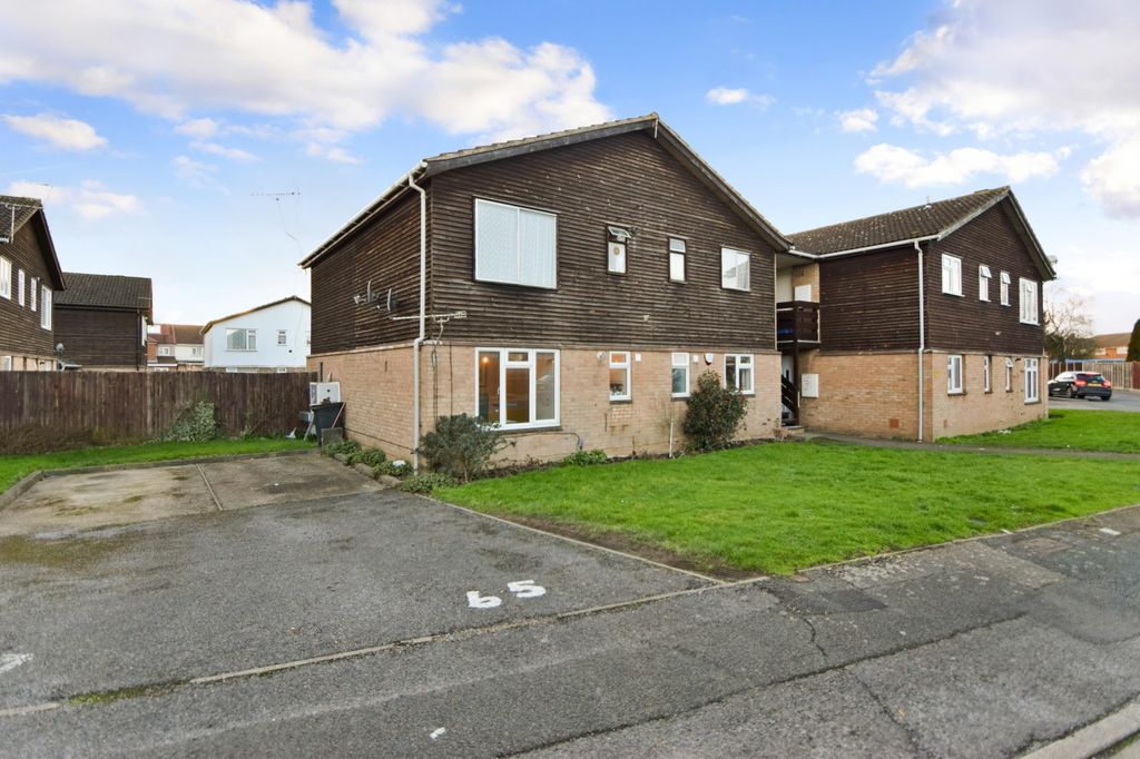 Property photo 1 of 5 Exterior (Main)