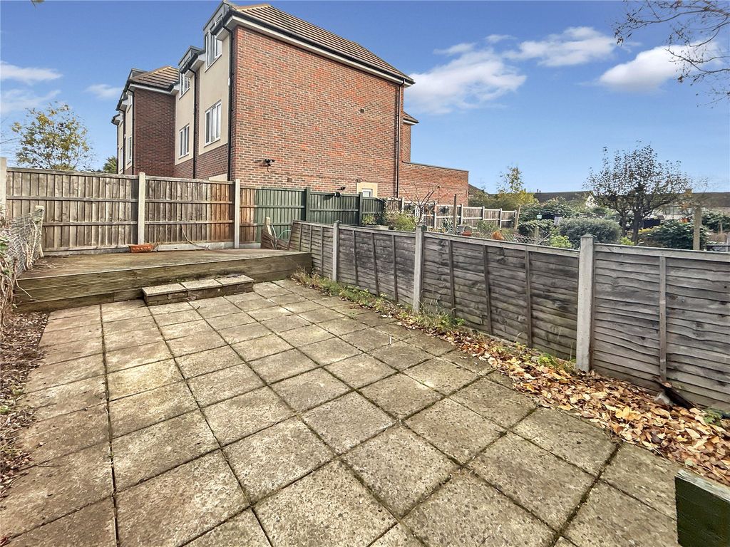 Property photo 2 of 19 Picture No. 04