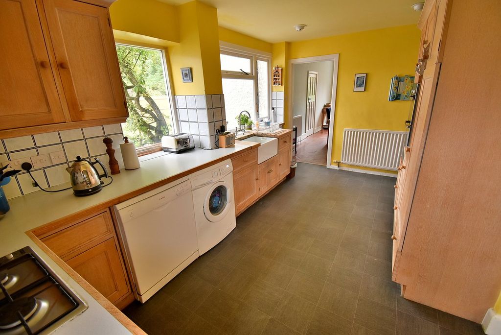 Property photo 3 of 26